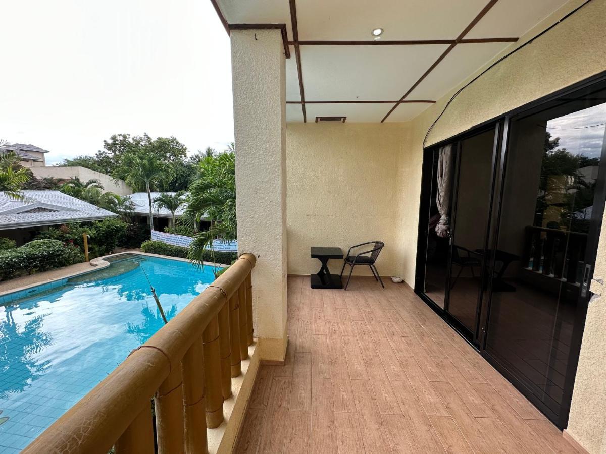 Alona Park Residence - 3 Bedroom Apartment- Alex And Jesa Unit Panglao Exterior foto